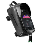 Die geöffnete Oberrohrtasche 017-1BK, Windschutzklappe hochgestellt, Smartphone im Touchscreen-Fenster.