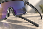 Fahrradbrille SP341 Grau – Nahaufnahme von Bügeln und Nasensteg