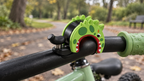 Fahrradklingel für Kinder – am Lenker auf einem Waldweg