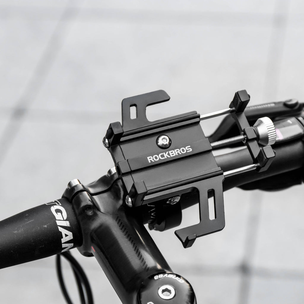 ROCKBROS Handyhalter aus CNC-Aluminium mit fünf Klauen · Schwarz, im Einsatz (2)