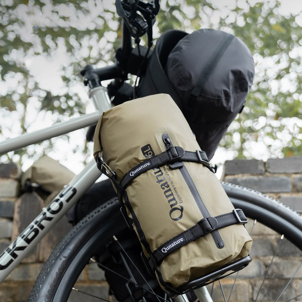 Qunature Dry Bag 12 Liter für Bikepacking, im Einsatz