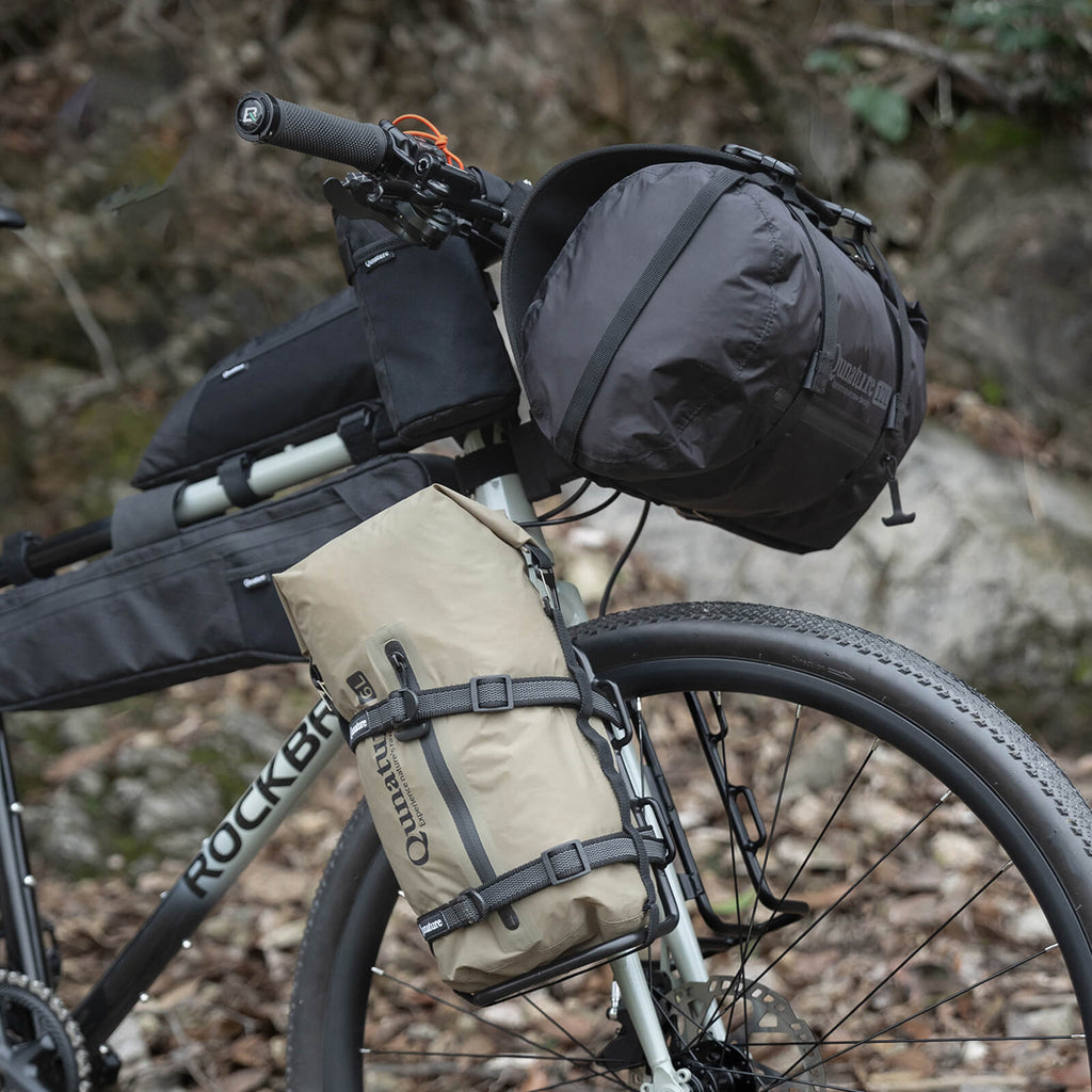 Qunature Dry Bag 12 Liter für Bikepacking, im Einsatz (5)