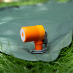 Qunature Mini-Luftpumpe elektrisch, Orange, im Einsatz